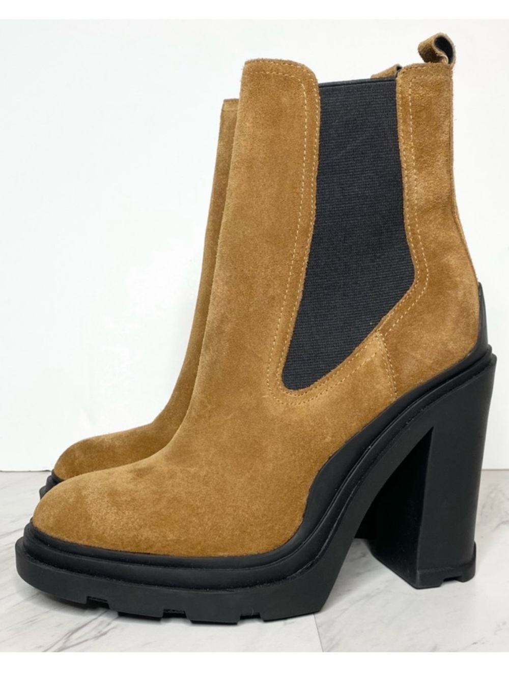 Marc Fisher Ramio Chelsea Brown Suede Heeled Chelsea Boot 7M